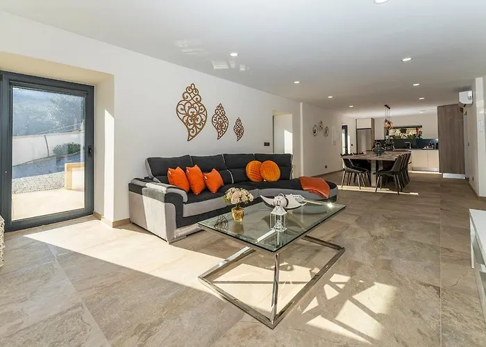 With Private Pool And Garden *