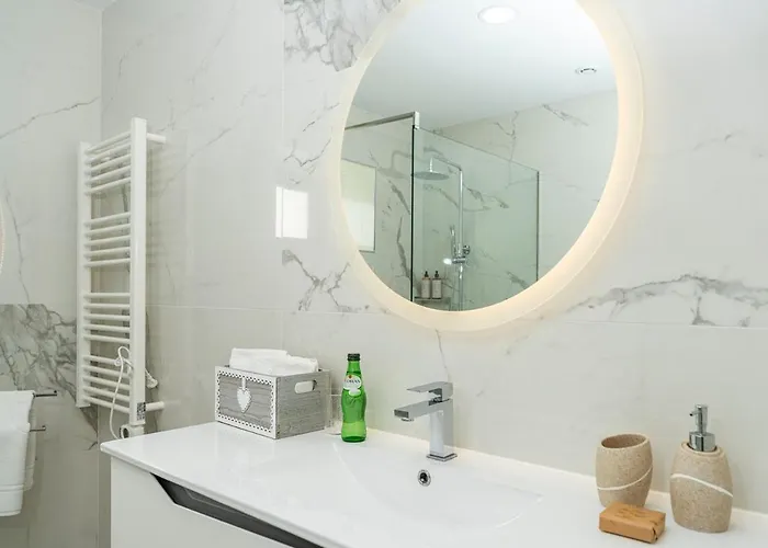 Villa With Private Pool And Garden