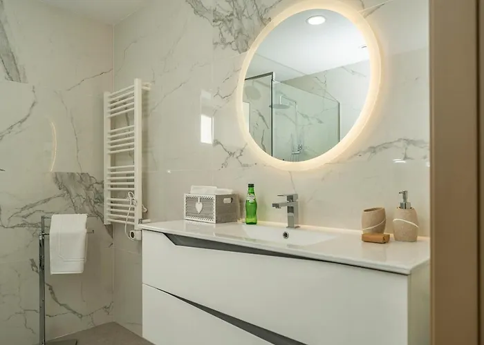 With Private Pool And Garden * 폰테 데 리마