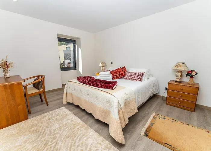 With Private Pool And Garden 빌라